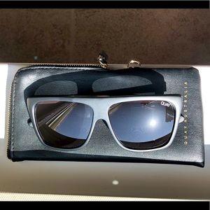 Quay x Desi oversized OTL II Black Sunnies